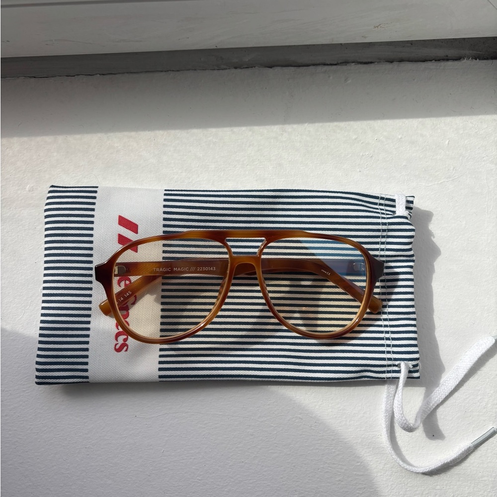 LeSpecs Tragic Magic Blue Light Glasses - Picture 3 of 5